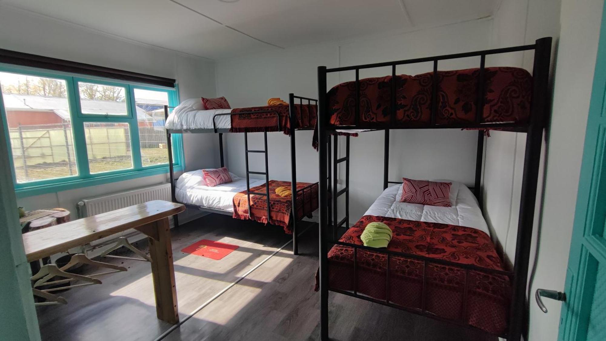 Hostel Kuntur Пуерто Наталес Екстериор снимка
