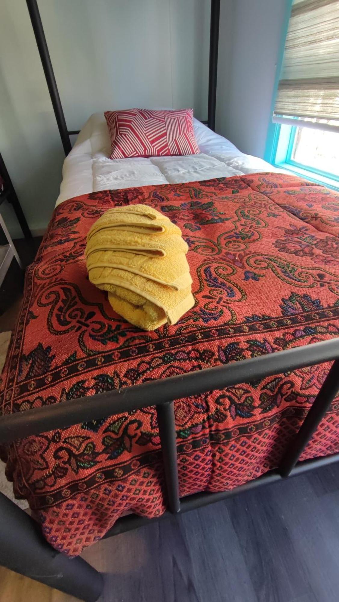 Hostel Kuntur Пуерто Наталес Екстериор снимка